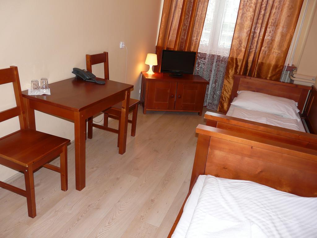 Hotel Ondras Zlín Oda fotoğraf