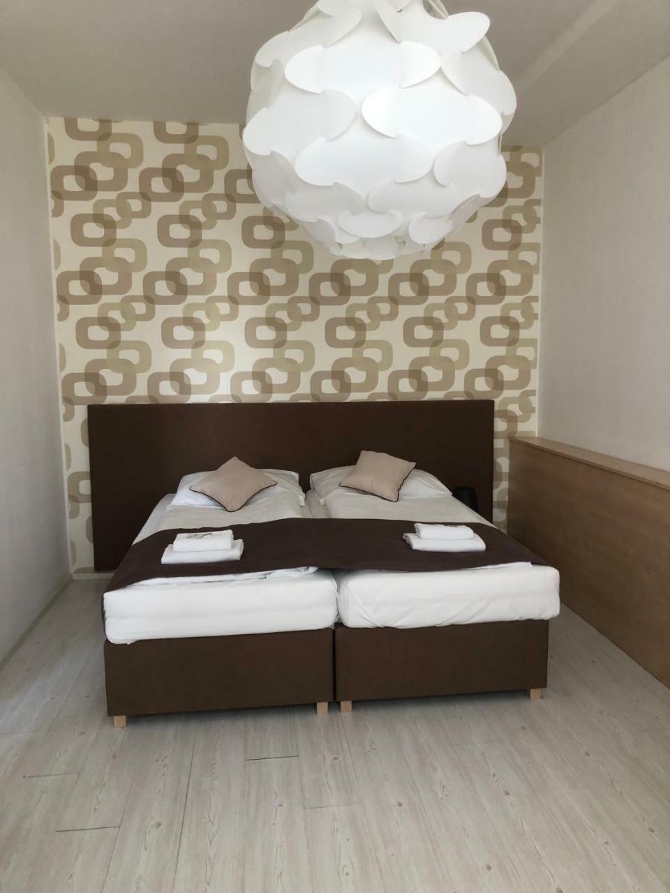 Hotel Ondras Zlín Dış mekan fotoğraf