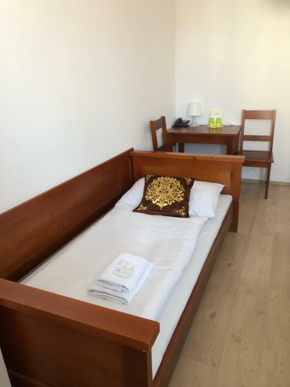 Hotel Ondras Zlín Dış mekan fotoğraf